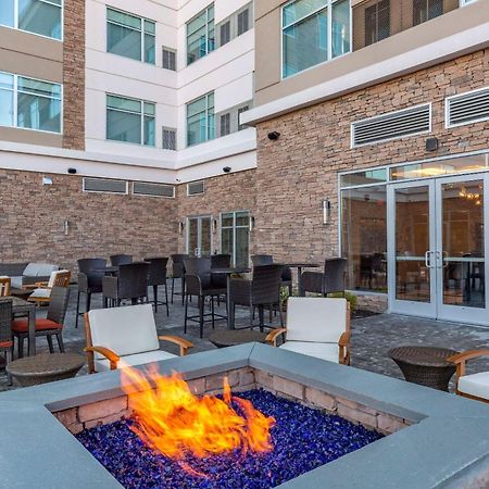 Cambria Hotel Manchester South Windsor Екстериор снимка
