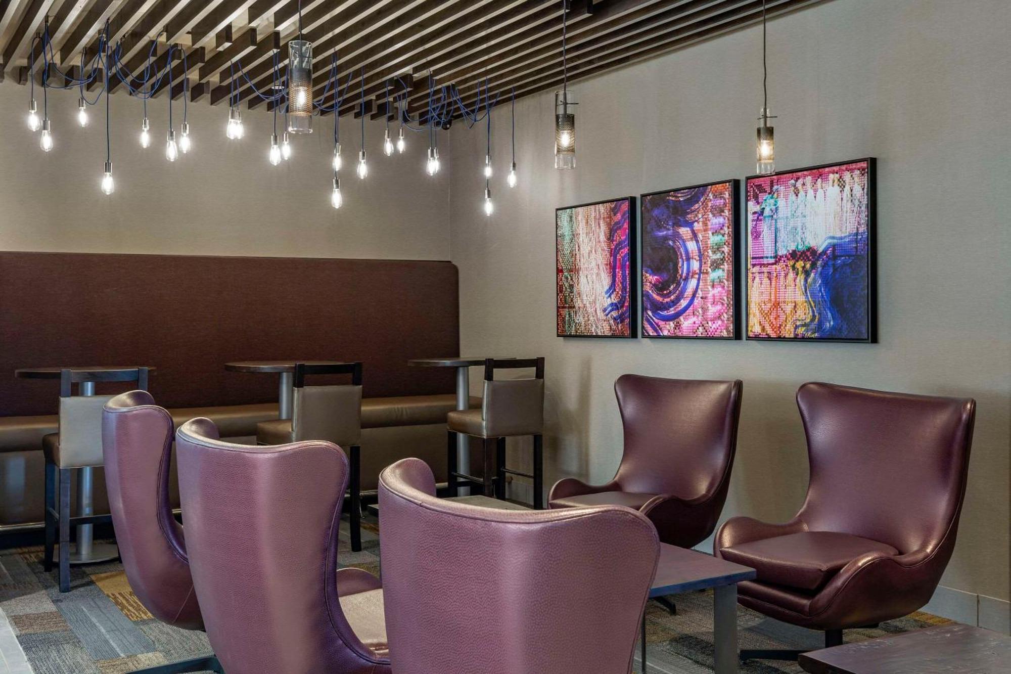 Cambria Hotel Manchester South Windsor Екстериор снимка