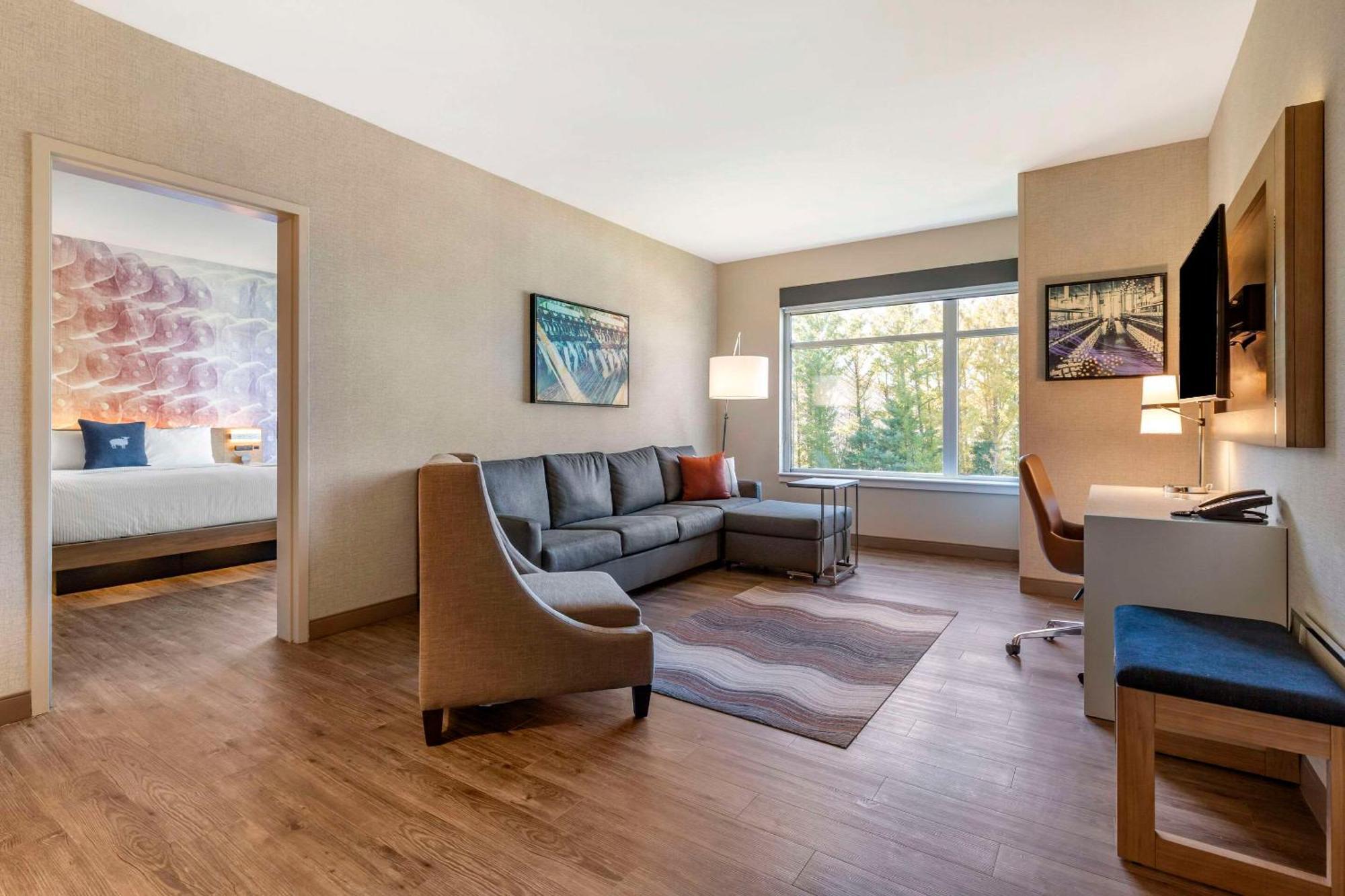 Cambria Hotel Manchester South Windsor Екстериор снимка