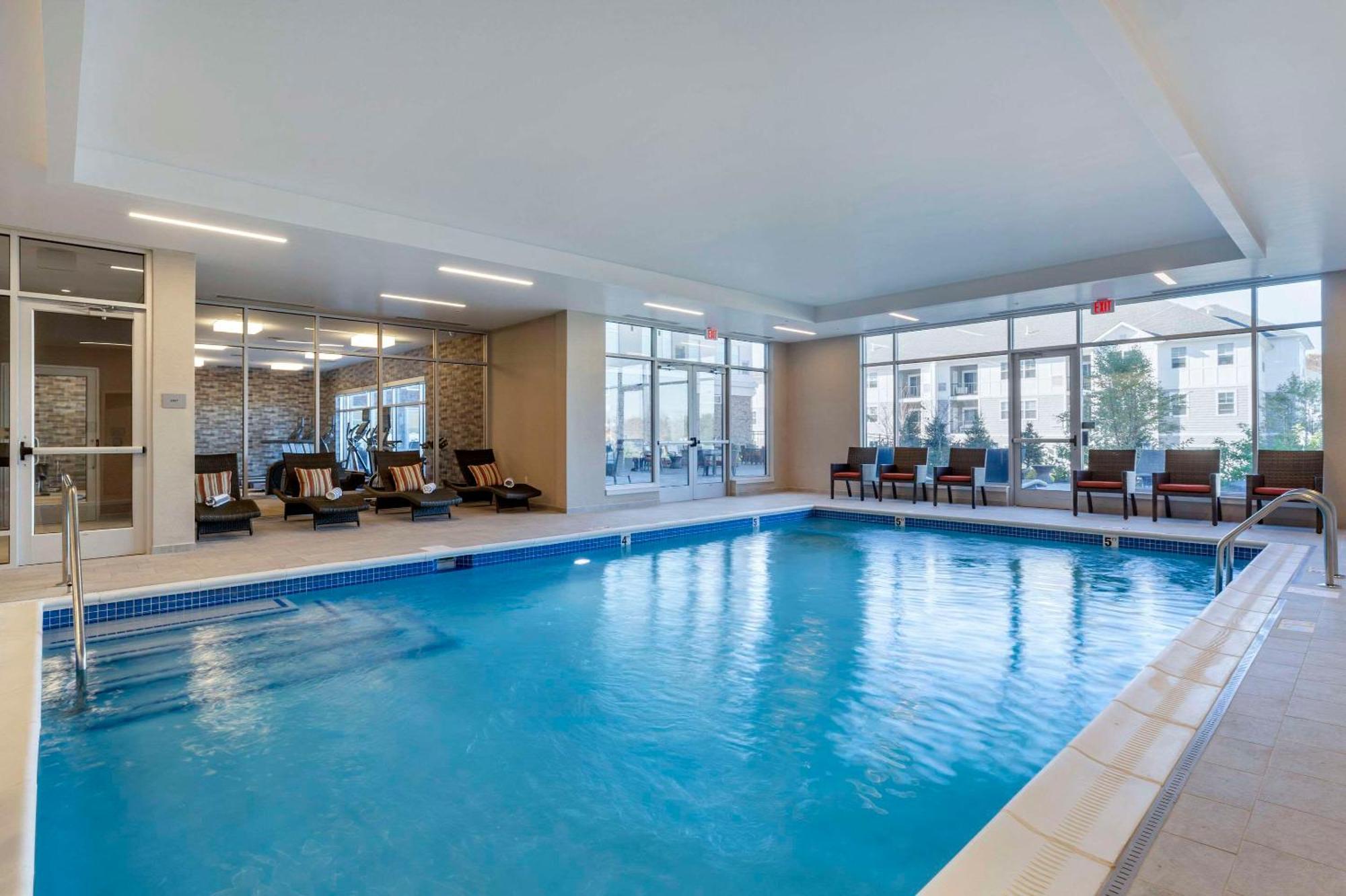 Cambria Hotel Manchester South Windsor Екстериор снимка