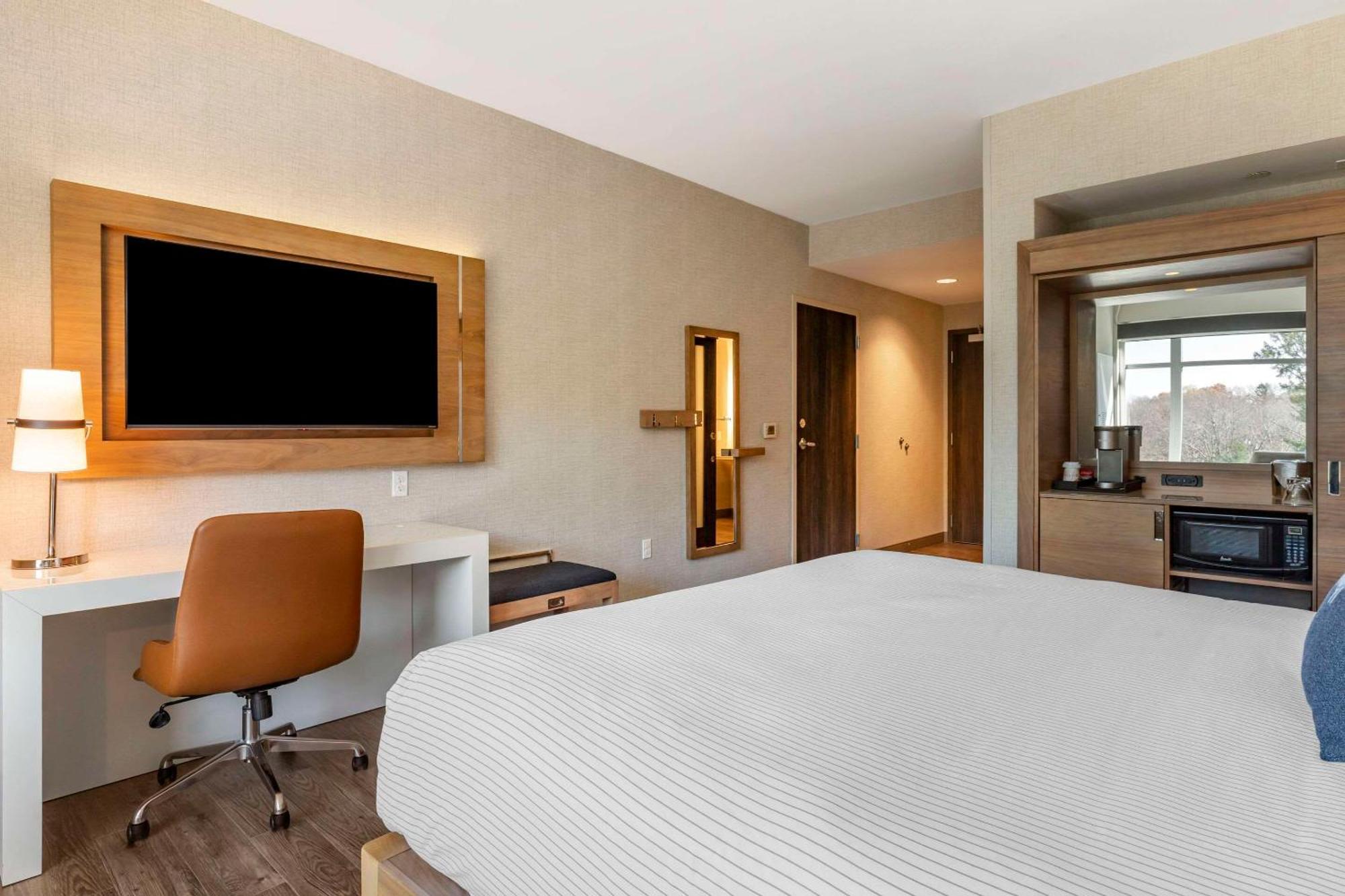 Cambria Hotel Manchester South Windsor Екстериор снимка