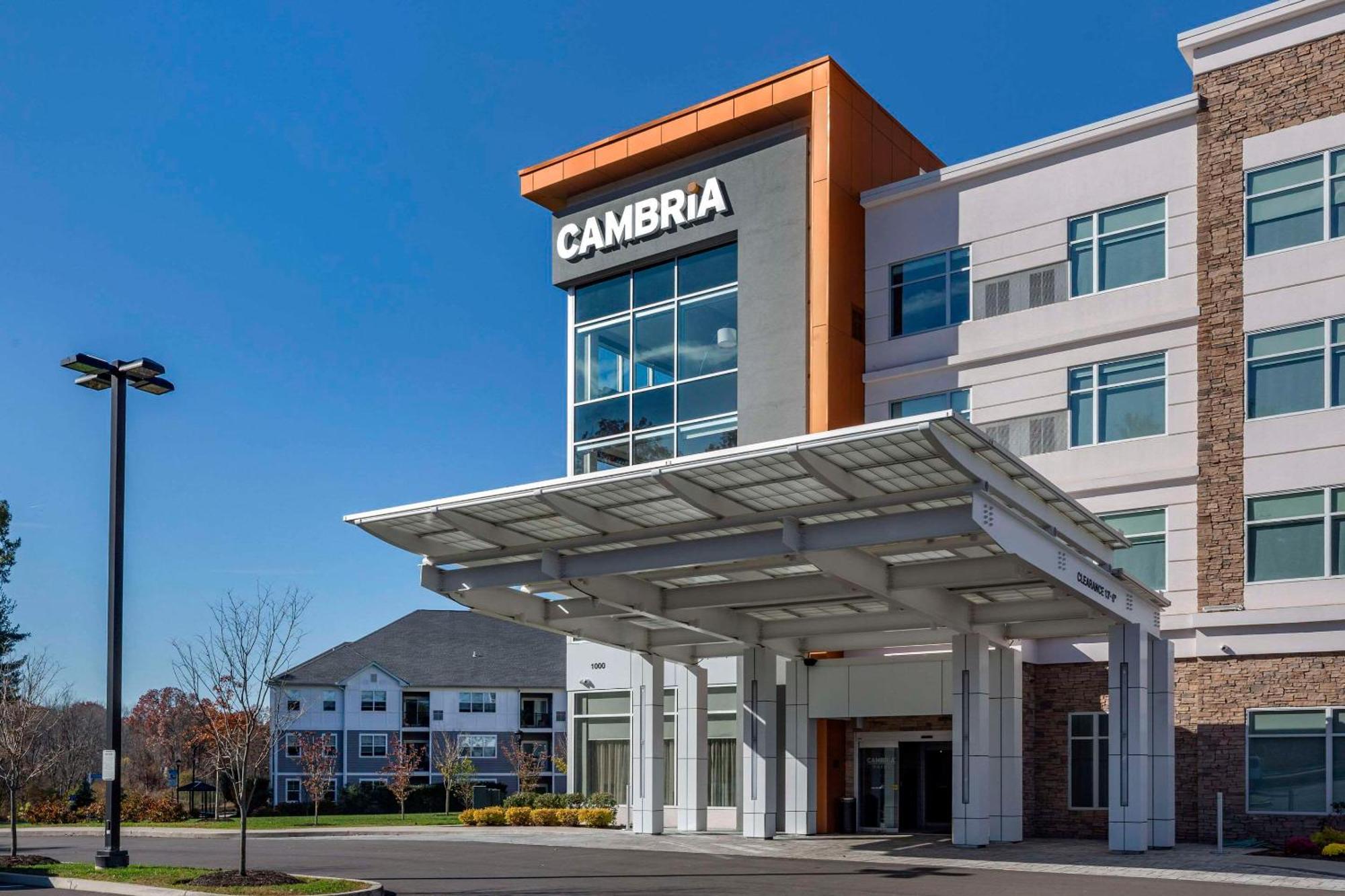 Cambria Hotel Manchester South Windsor Екстериор снимка