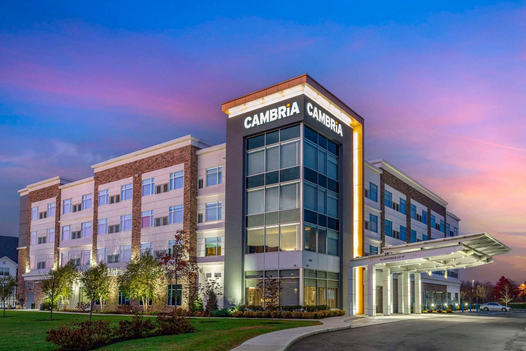 Cambria Hotel Manchester South Windsor Екстериор снимка